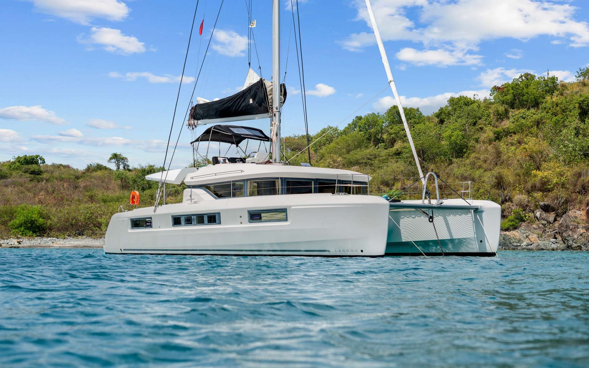 Extra Nauti yacht charter